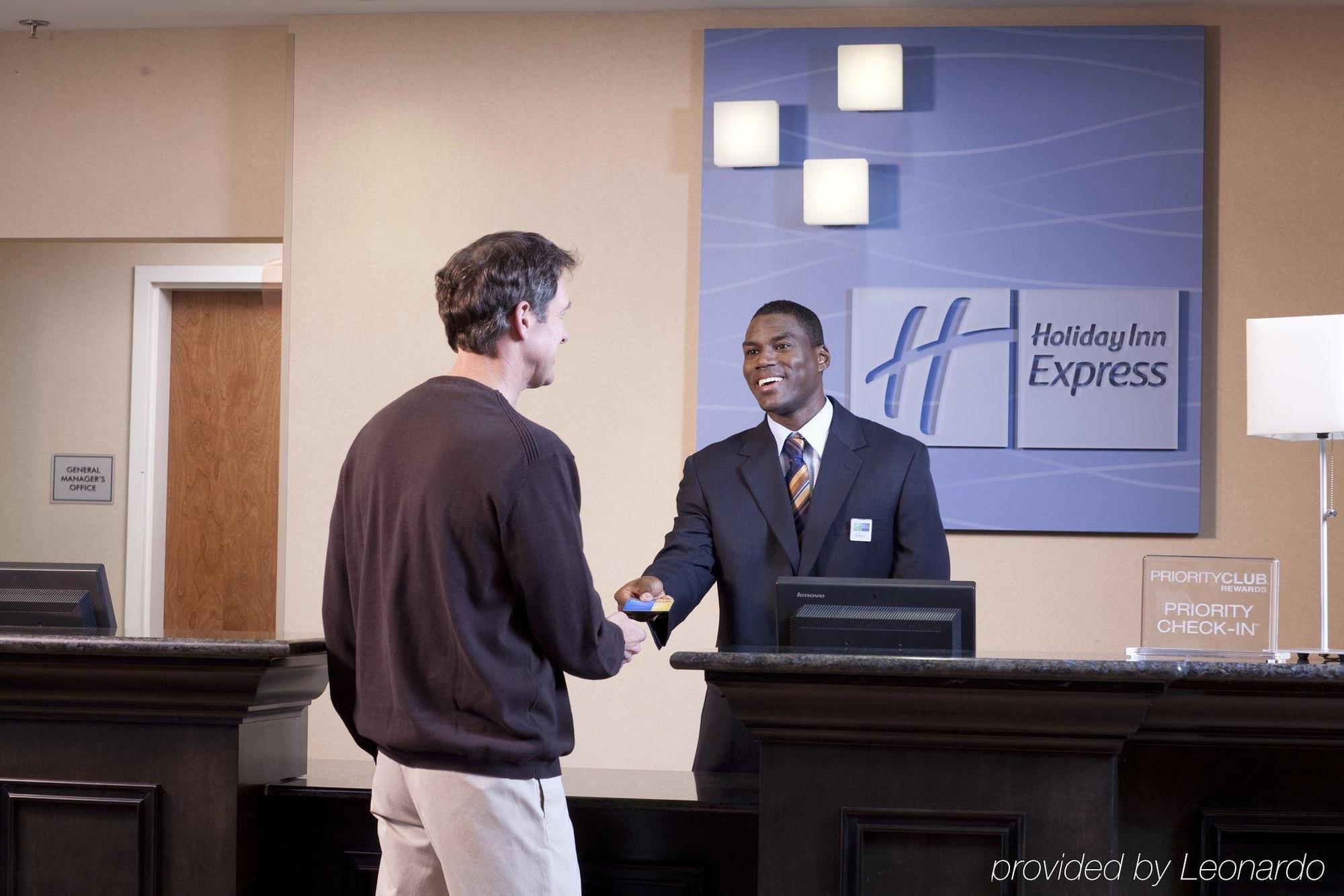 Holiday Inn Express Hotels & Suites Rockingham West By Ihg Интерьер фото