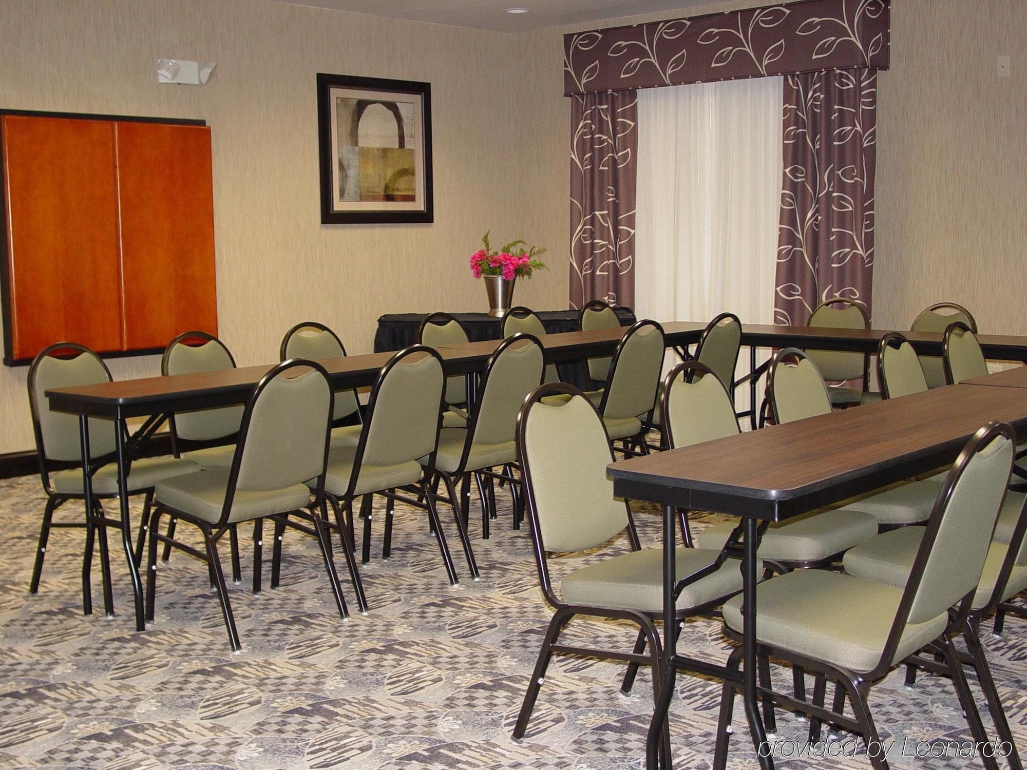 Holiday Inn Express Hotels & Suites Rockingham West By Ihg Бизнес фото
